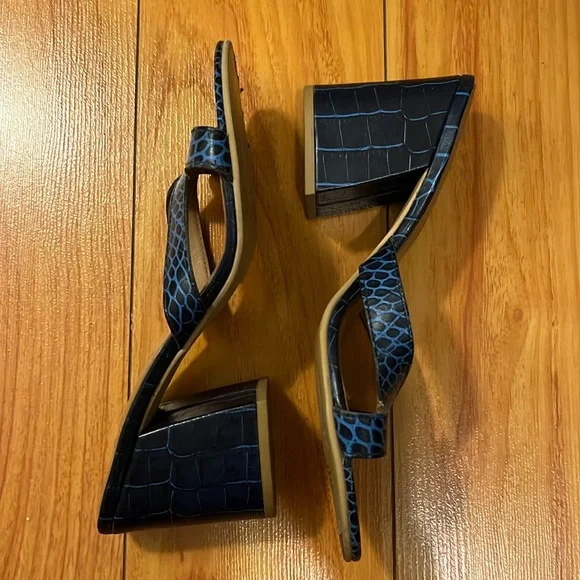 Free people block heels. - Picture 2 of 3